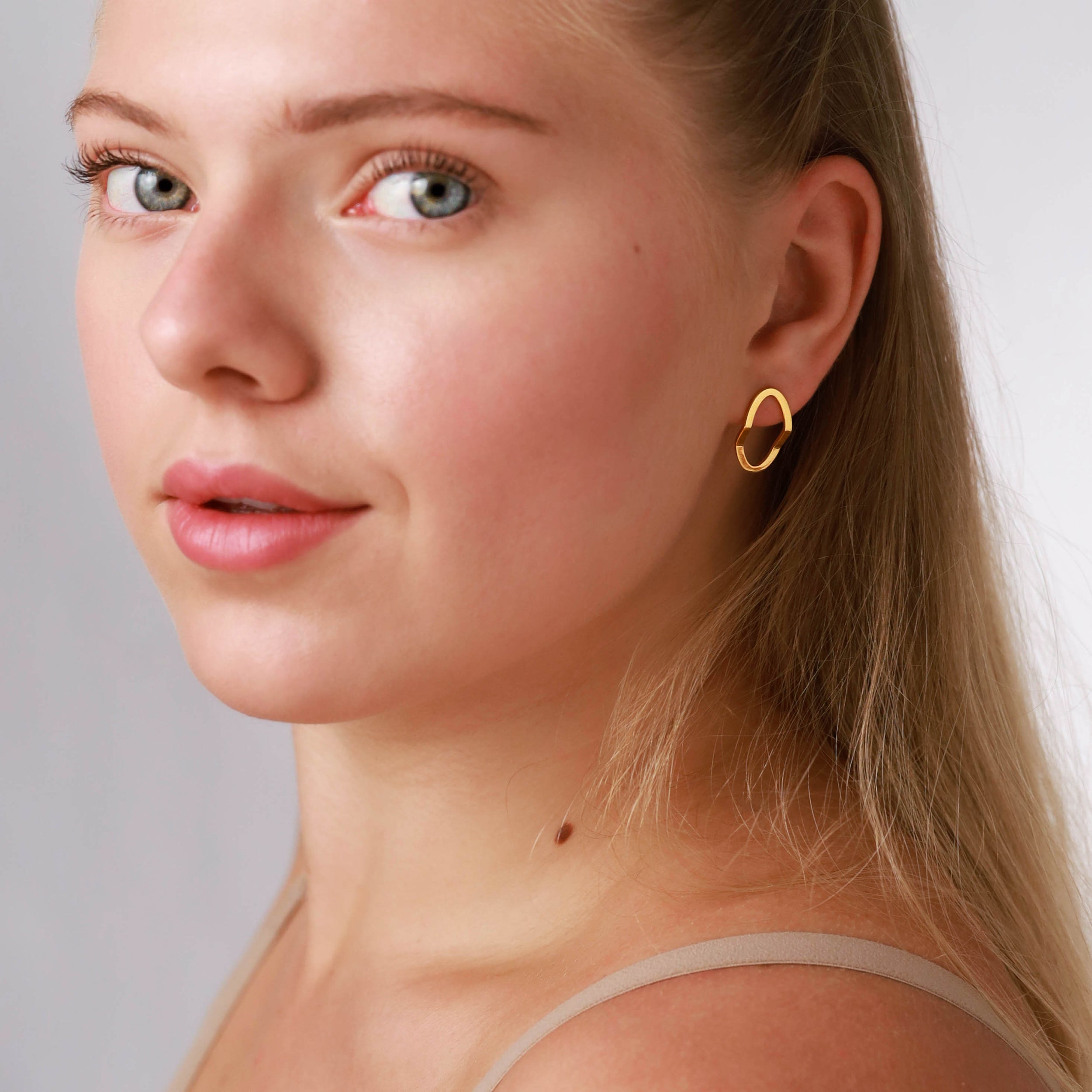 White Gold Plated 925 Sterling Silver Oval Shape Geometric Stud Post Earrings