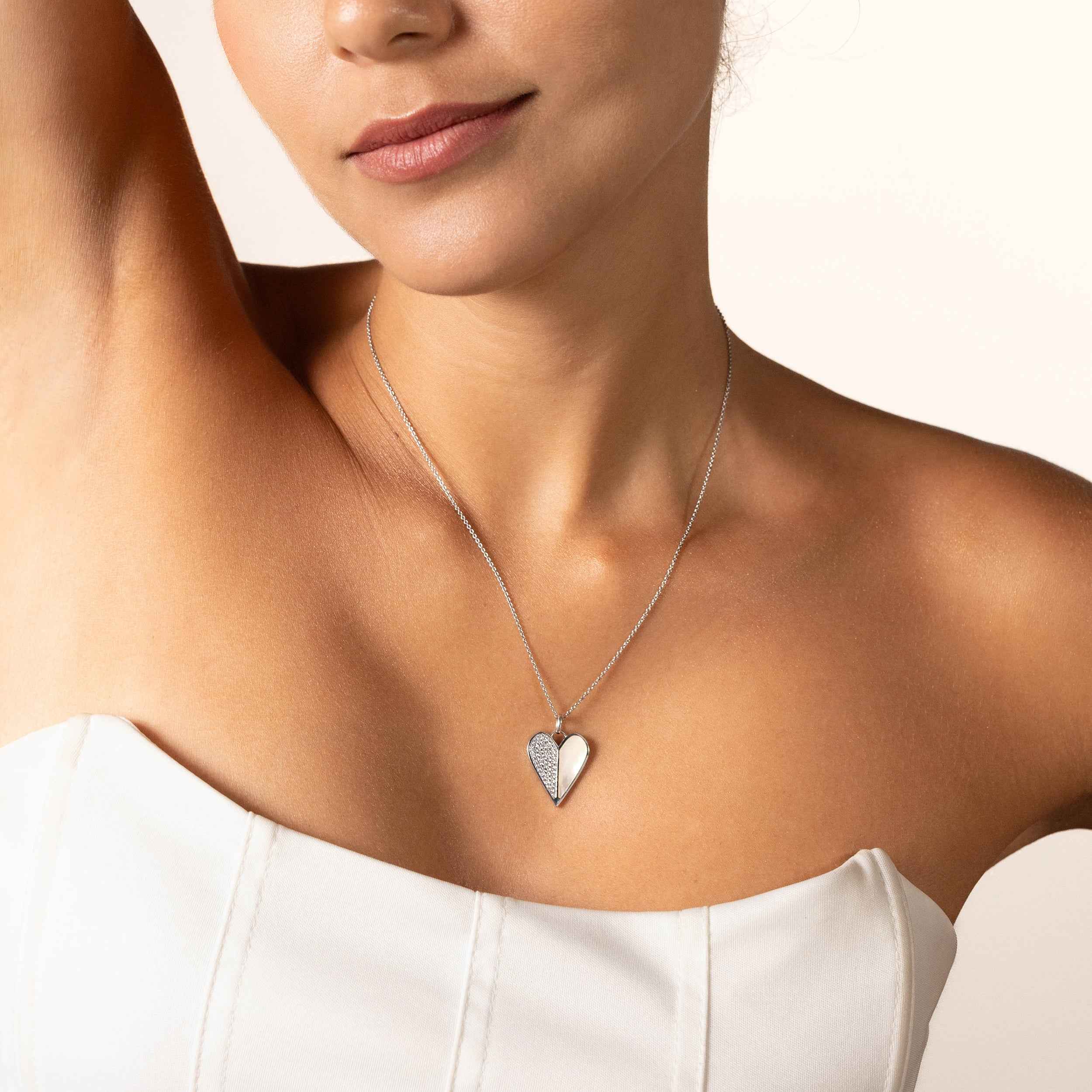 Mother of Pearl Inlay and Cubic Zirconia White Gold Plated 925 Sterling Silver Heart Casual Love Pendant