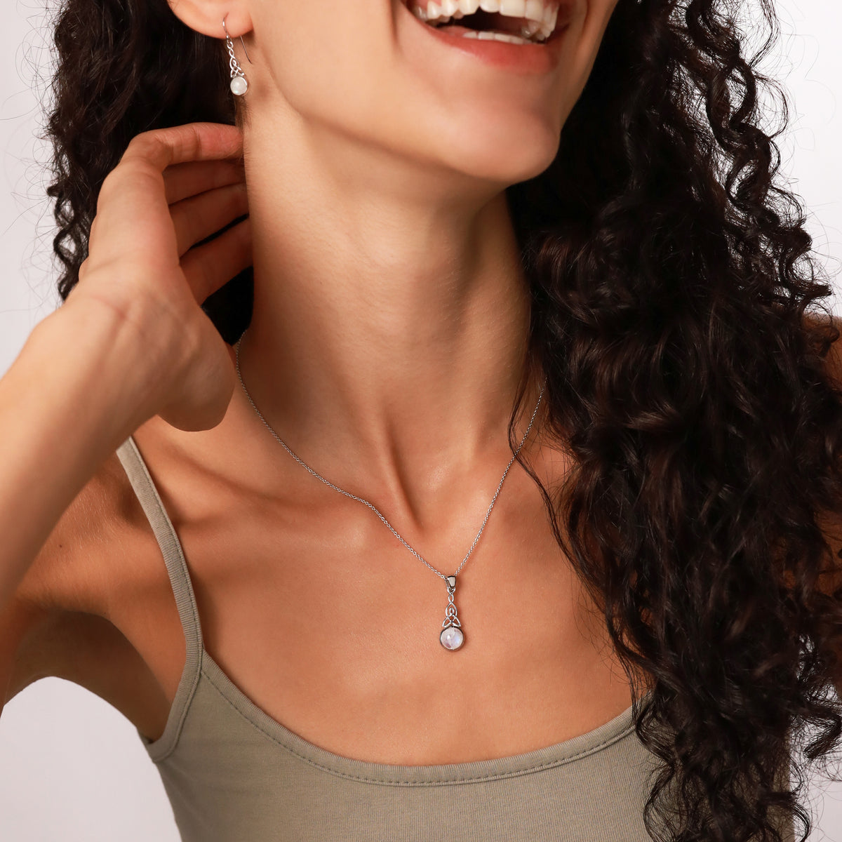 8MM Genuine Carnelian 925 Sterling Silver Triquetra Celtic Knot Pendant w/ 18 Inch Chain Necklace silvershake
