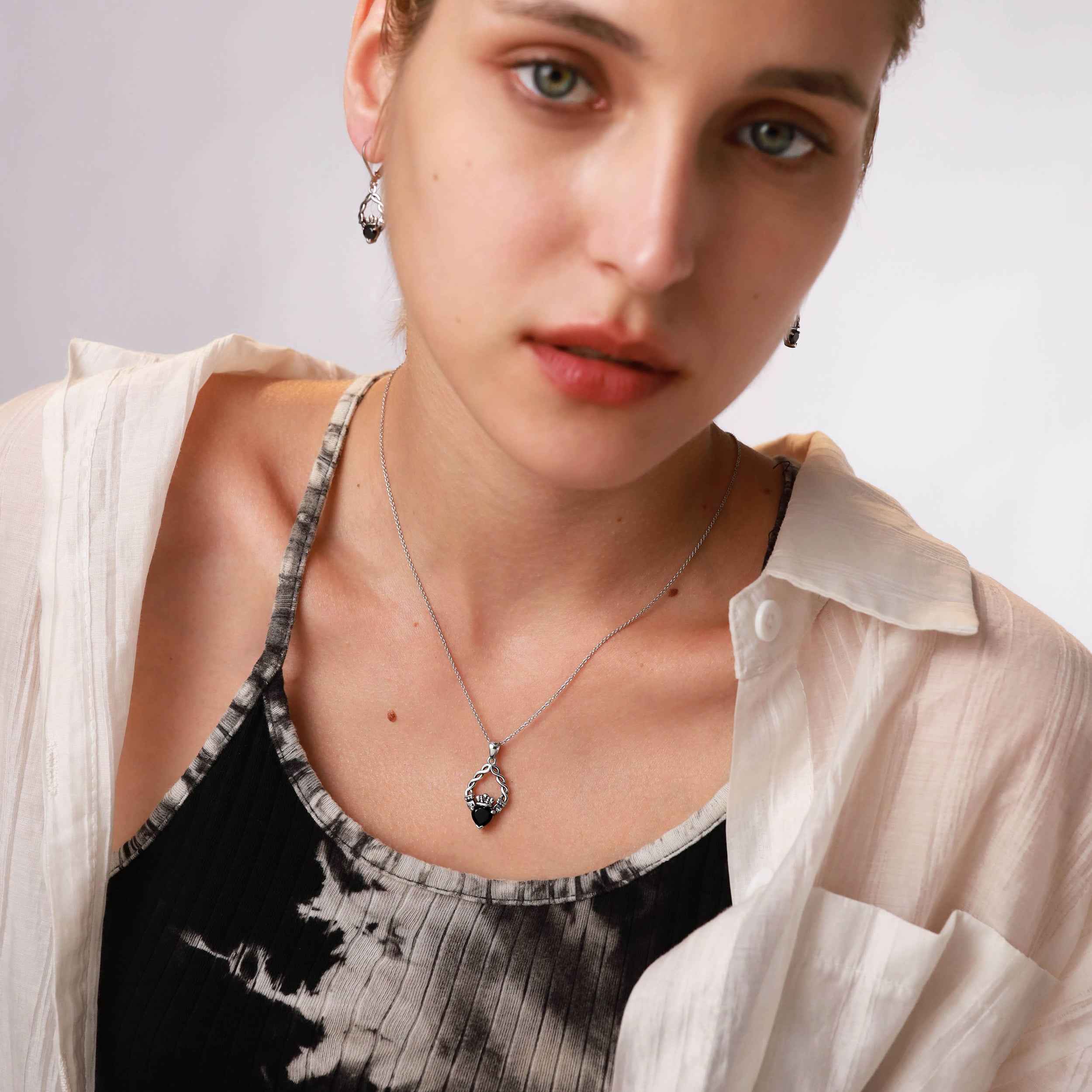 1 CTW 7MM Natural Heart Shape Black Onyx 925 Sterling Silver Claddagh Gemstone Pendant with 18 Inch Chain Necklace