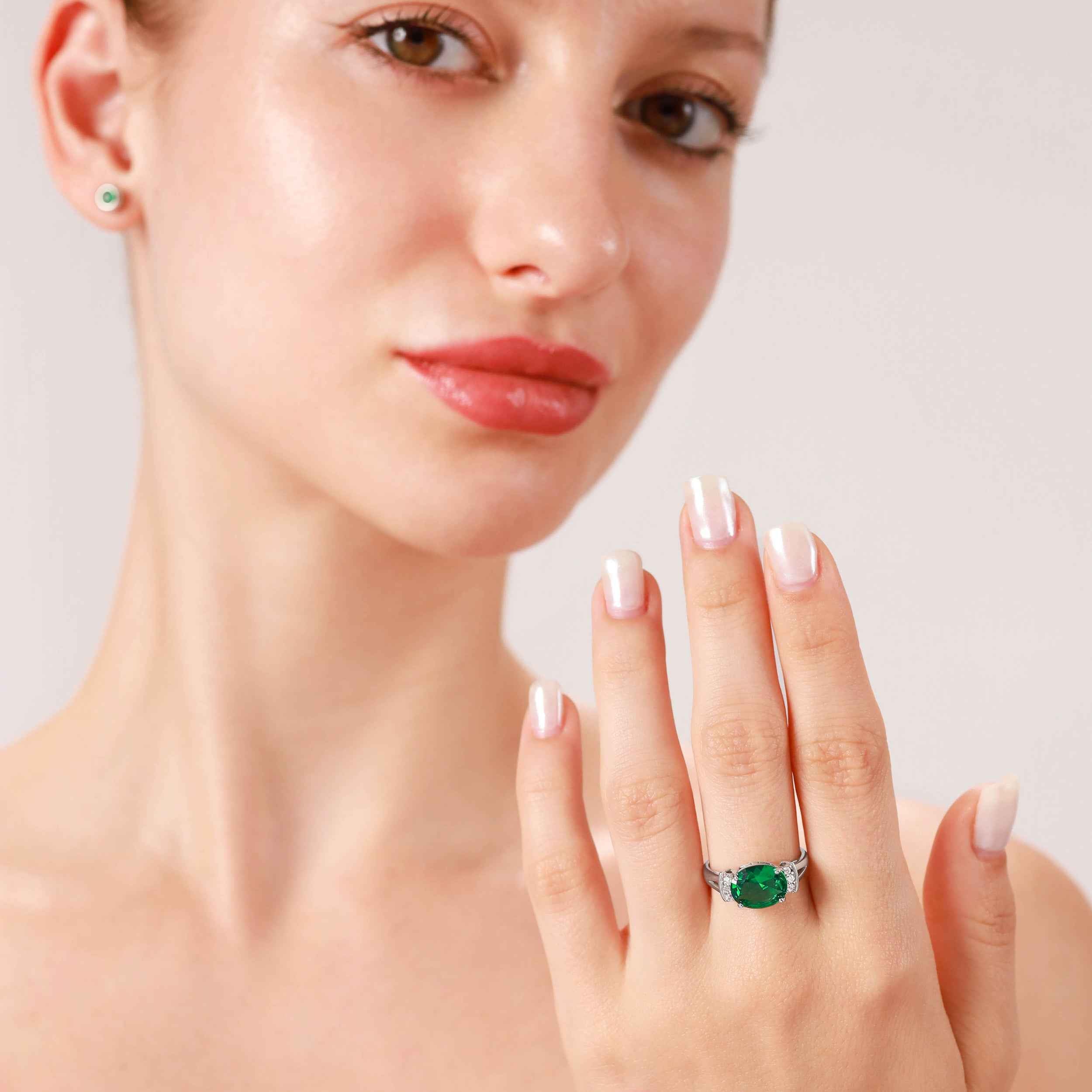 10X8mm Created Oval Shape Nano Green Emerald White Gold Plated 925 Sterling Silver Elegant Cluster Cocktail Ring