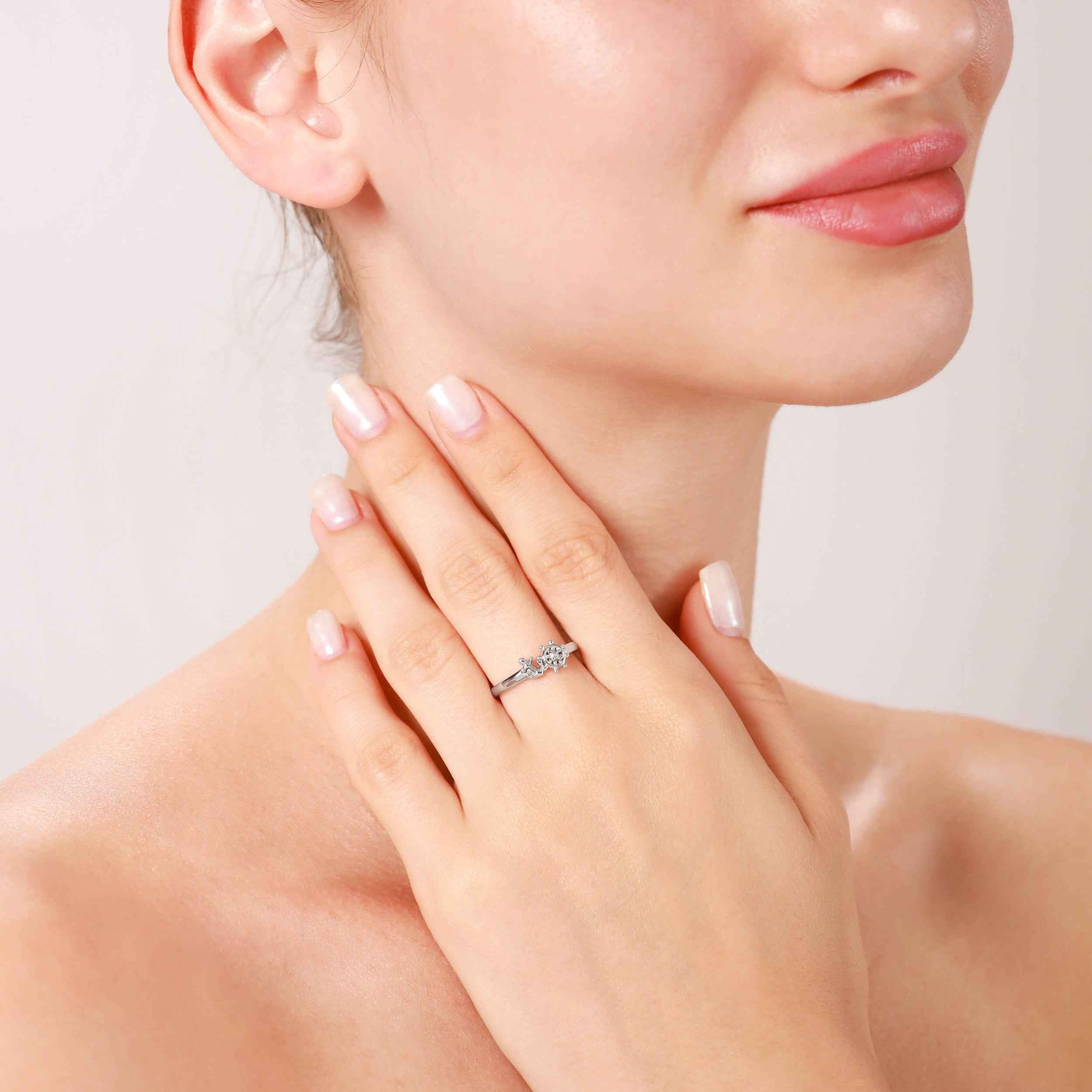 Petite White Gold Plated 925 Sterling Silver Minimalist Chic Marine Wheel and Anchor Casual Stackable Ring